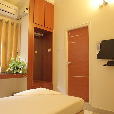Our Nest Hotel Hyderabad Bagian luar foto