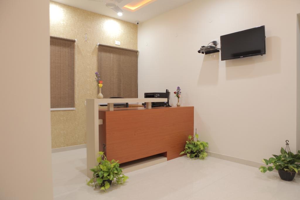 Our Nest Hotel Hyderabad Bagian luar foto