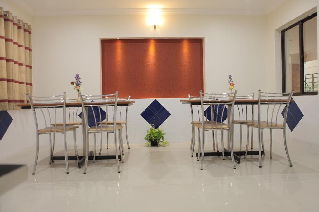 Our Nest Hotel Hyderabad Bagian luar foto