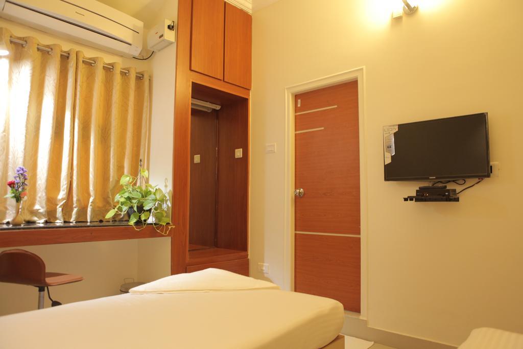 Our Nest Hotel Hyderabad Bagian luar foto